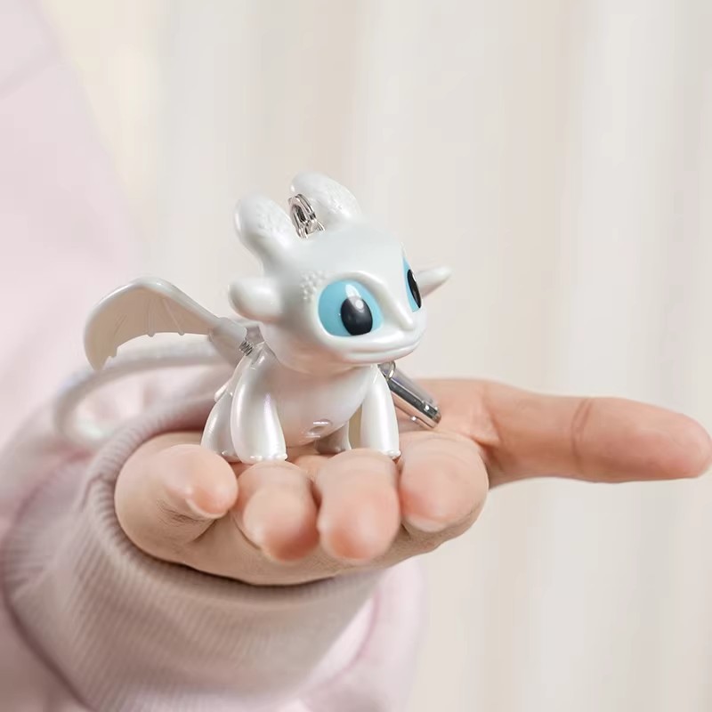 Pc Gaming Dragon - 本物のドラゴンを飼いならす方法3 ライトシャートゥースレスボーイキーホルダー かわいいバッグ飾り 車のキーホルダー ギフト 卸売