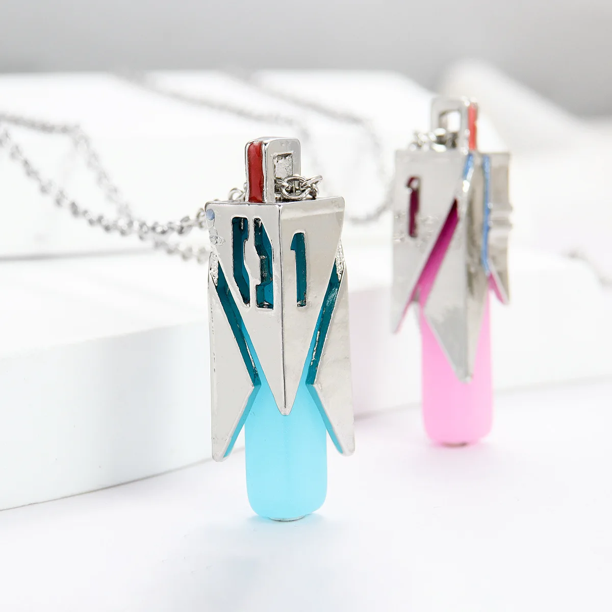 初音ミクアニメペリフェラルグローペンダント、ラッキーストーン - Pc Gaming Hatsune Miku のレビューと価格